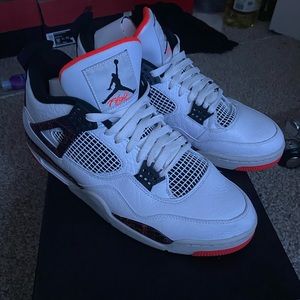 Jordan 4